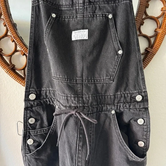 LEVI'S Apron Overalls Black Denim Straight Leg Loose Fit Cotton Size M - Picture 5 of 8